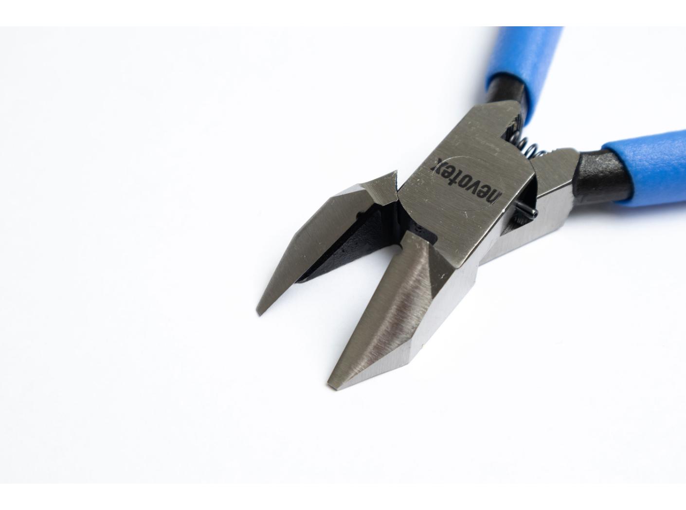 Vinosivuleikkuri 150mm jousella ( sininen) Vinosivuleikkuri 150mm jousella ( sininen)