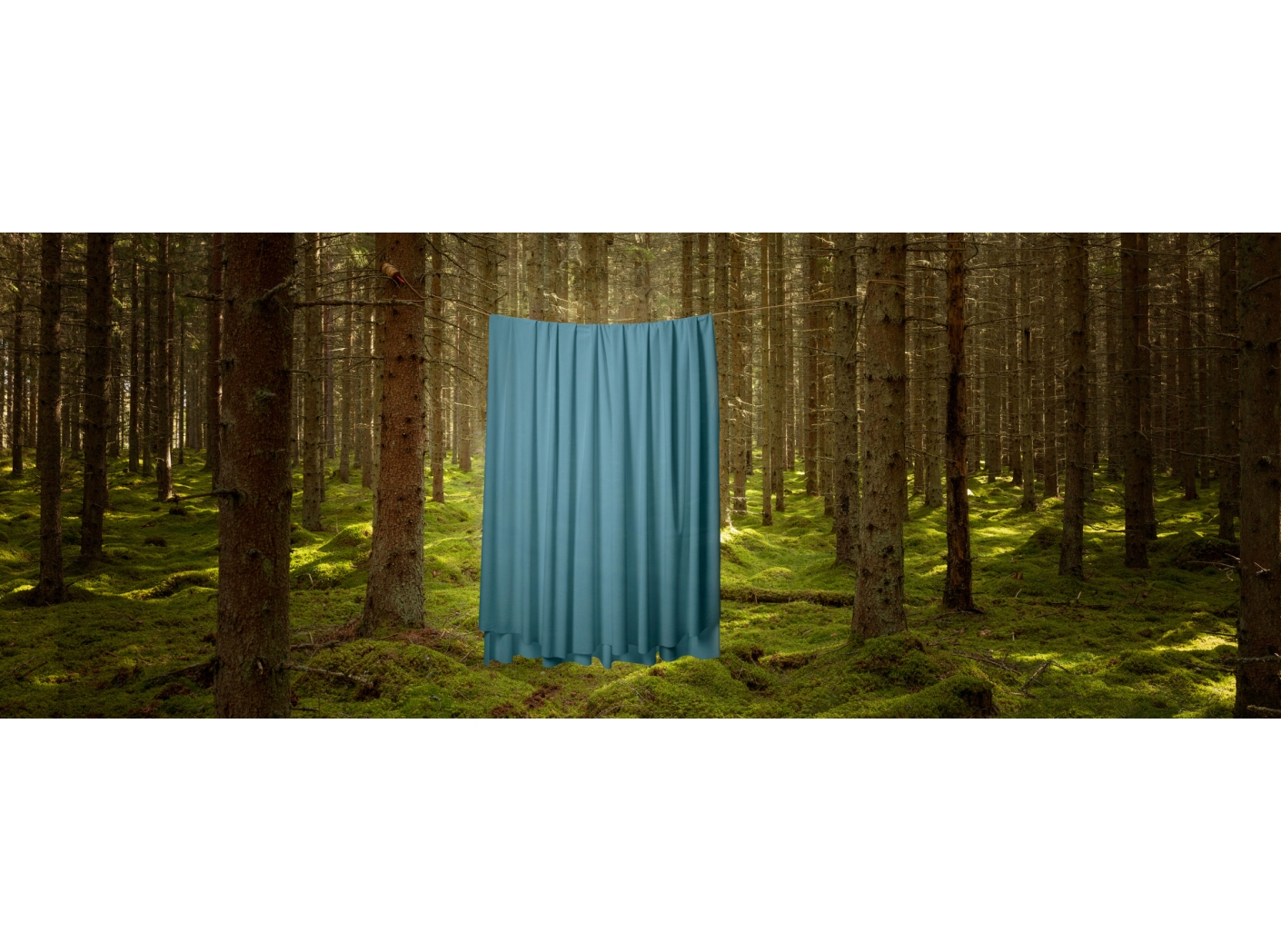 Gardin Roma Velvet FR 47 Emerald 300 cm Gardin Roma Velvet FR 47 Emerald 300 cm