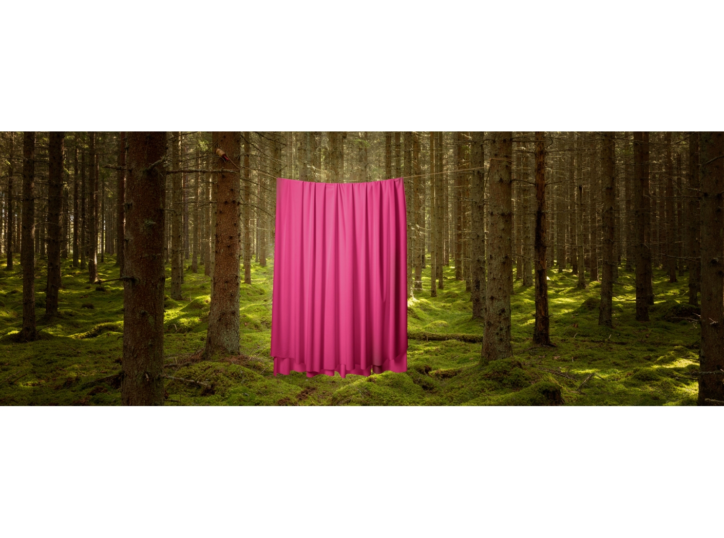 Gardin Roma Velvet FR 26 Cherry 300 cm Gardin Roma Velvet FR 26 Cherry 300 cm